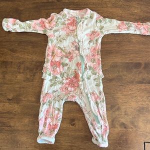 Angel Dear size 0-3 ruffle zippy